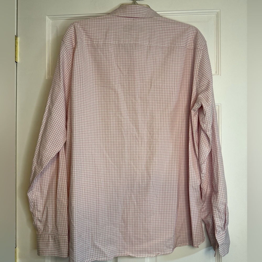 Vineyard Vines by Shep & Ian Men’s Pink Plaid Button Down - Picture 4 of 5